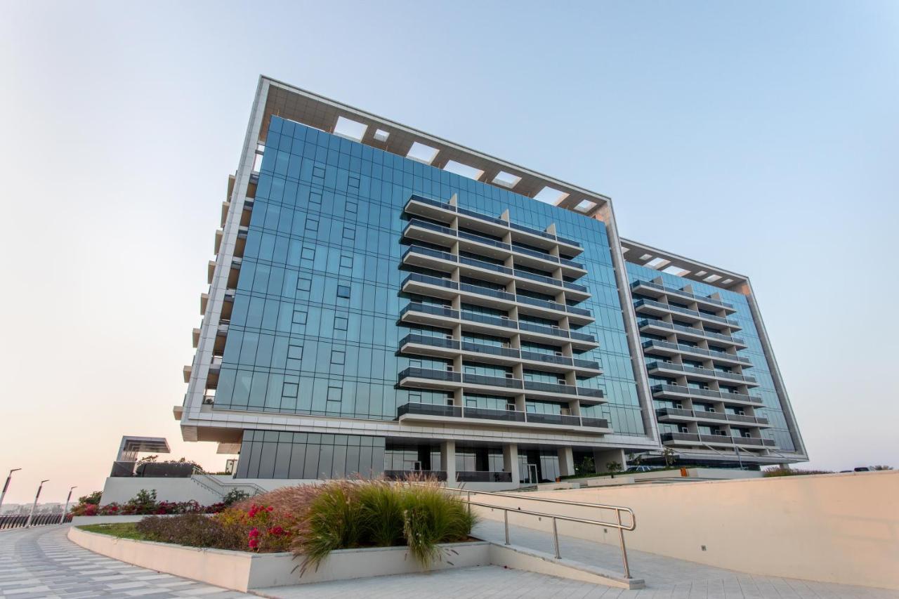 Apartment Live Here, Enjoy Waters Of Arabian Gulf *