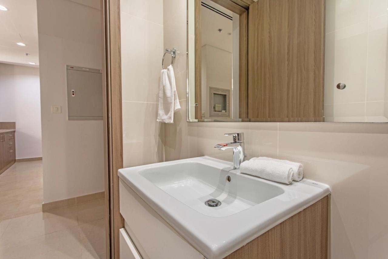 Live Here, Enjoy Waters Of Arabian Gulf Ras al-Khaimah