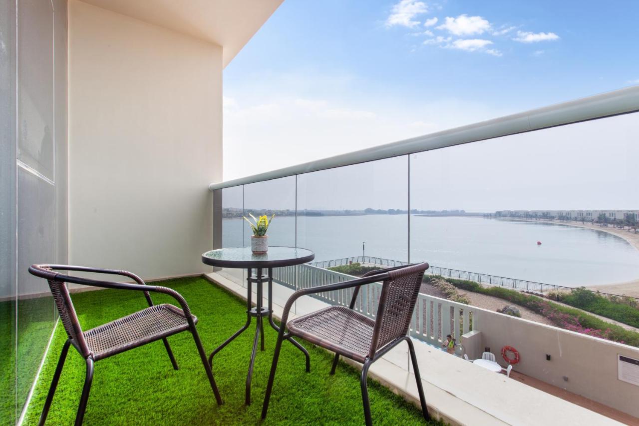 Live Here, Enjoy Waters Of Arabian Gulf Apartment Ras al-Khaimah